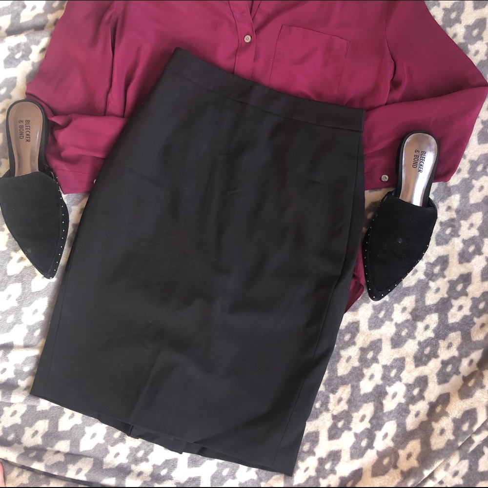 Ann Taylor Petite Black Pencil Skirt